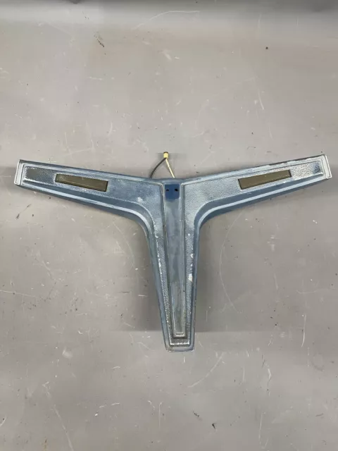1968 1969 1070 Chevy Camaro Chevelle Impala Deluxe Steering Wheel Horn Button OE