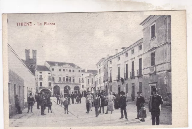 cartolina paesaggistica RARA Thiene - La piazza Vicenza Veneto