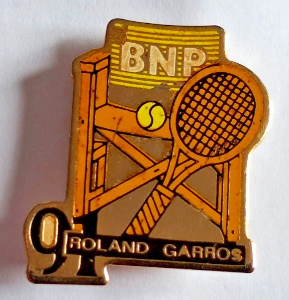 PIN PINS TENNIS Roland Garros Perrier Z 1993 Qualité Arthus Bertrand EUR 29,99 - FR