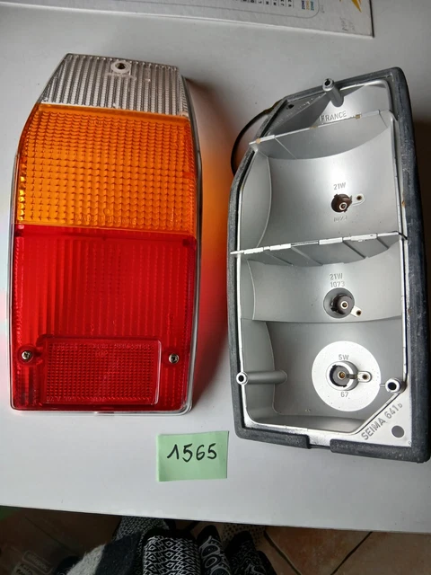 Peugeot 504 Break - cabochon de feu ARG - SEIMA 641AG - NEUF