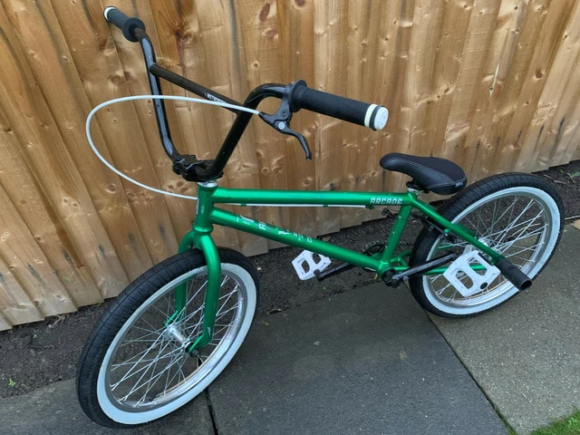 WE THE PEOPLE Arcade BMX 2015 Hardly Used Green 210.00 PicClick UK