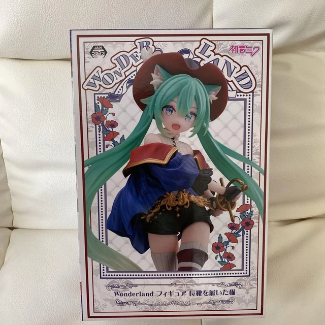 Hatsune Miku Cat In Boots Figure