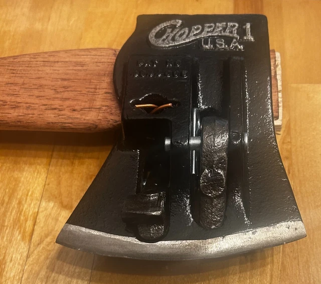 VINTAGE CHOPPER 1 One Log Splitting Axe Maul Spring Loaded Restored