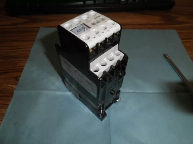 AEG Model: SH8.62E Motor Control Contactor, 600V AC <