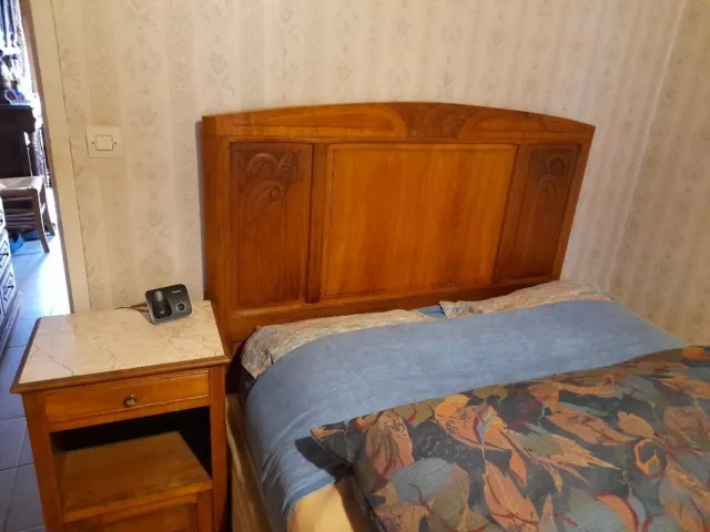 armoire ancienne, lit, 1 chevet , 1 chaise, ensemble des  années 1950 2