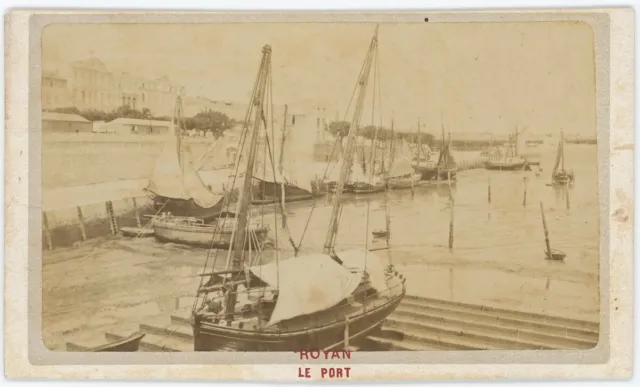CDV circa 1880. Royan (Charente-Maritime). Le Port. Bateaux.