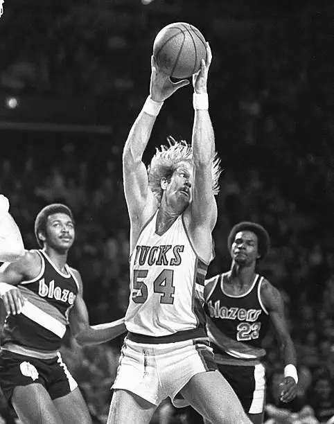 Kent Benson Of The Milwaukee Bucks 1970s Old Basketball Photo