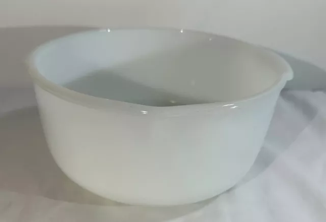 Vintage Fire King Ware Sunbeam Large White Mixing Bowl With Pour Spout