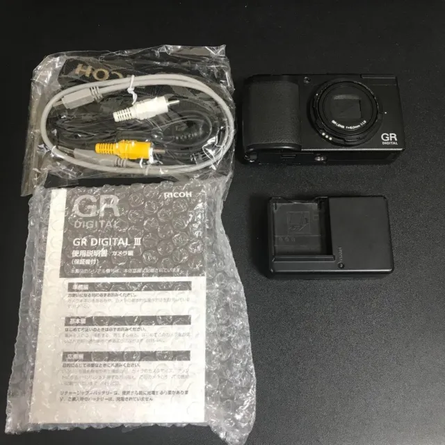 RICOH GR III 24.2MP 18.3mm Digital Camera Black w/Accessories Used