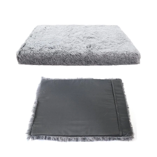 Coussin en peluche doux gris confortable en mousse mémoire de forme pour chien 3