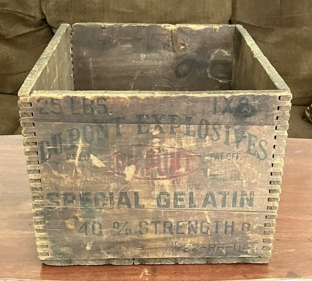 Vintage DuPont Explosives Box / 25 Lb Special Gelatin 40% Strength Wooden Box