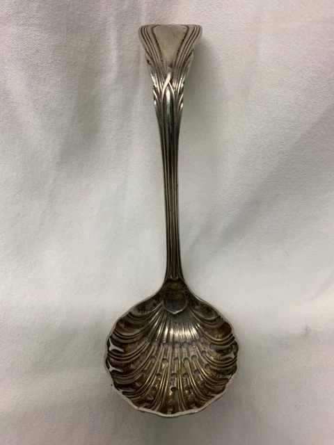 Antique Daniel & Arter Birmingham silver plated berry spoon no monograms