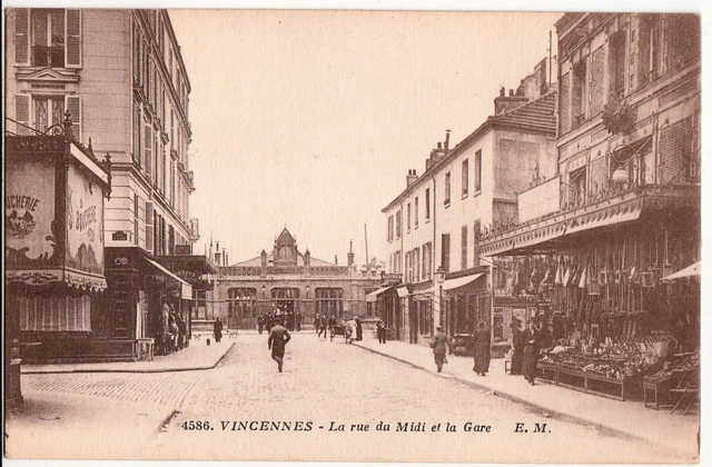 Vincennes-La Rue Du Midi Et La Gare