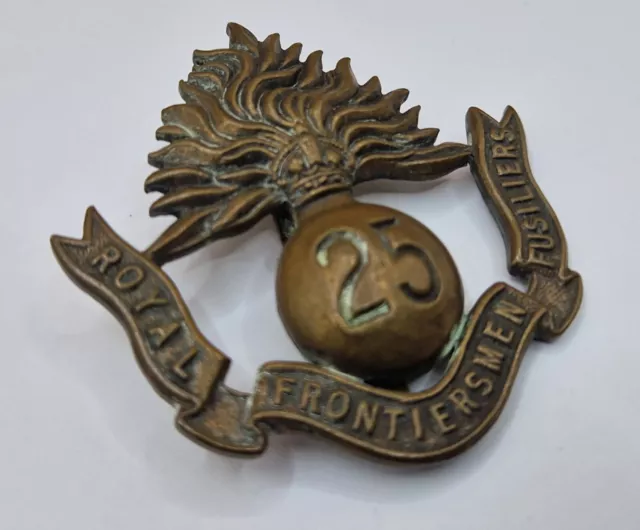 WW1 British Army 25th Battalion Frontiersman Royal Fusiliers Brass Cap Badge 3