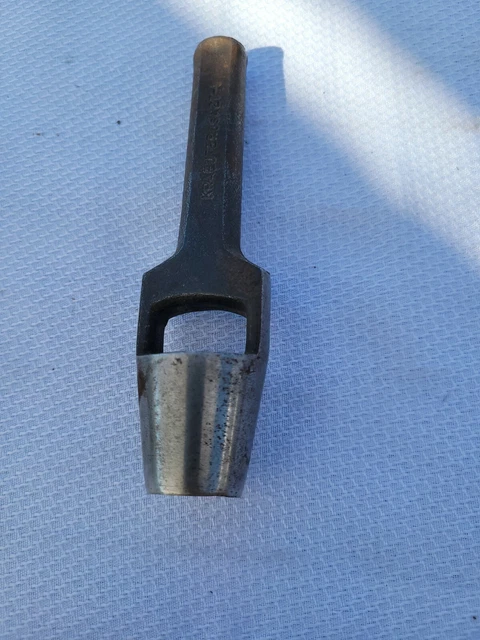 Vintage Kraeuter Usa 27- 1/2 Punch Leather