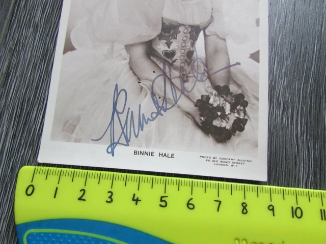 Binnie Hale English Actress & Singer Original Hand Signed Postcard 3
