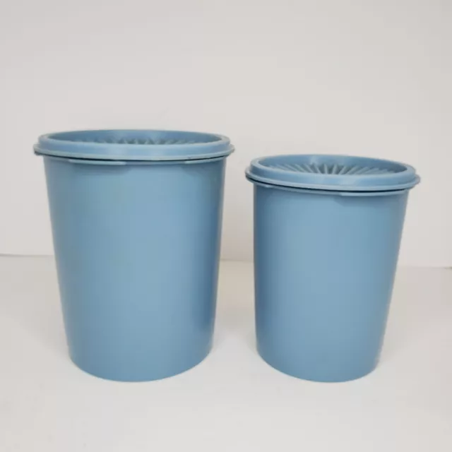 NEW! Tupperware Stacking Servalier Canister Container 8 cups Blueberry Blue  809