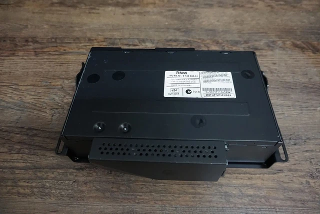 BMW 1er E81 E82 E87 E88 3er E90 E91 & LCI CD Changer 6 Fold Magazine TN 9133083