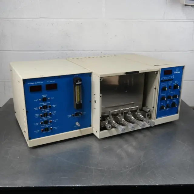 Gow-Mac Gas Chromatograph 590-6A
