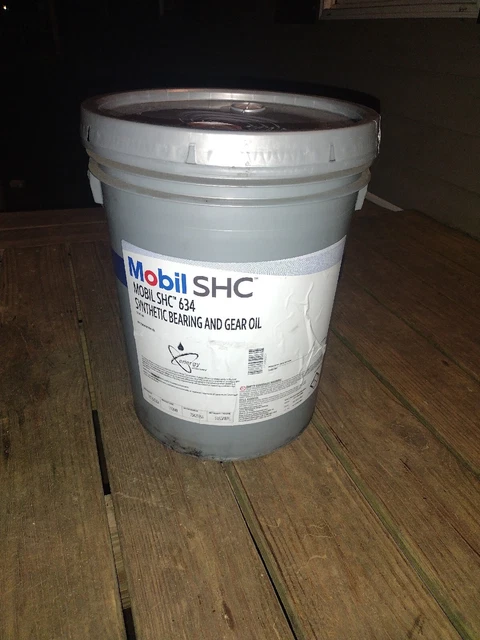 Mobil SHC 634 GEAR OIL (Qty 2) (10 Gallons total) (2 New Sealed Buckets)