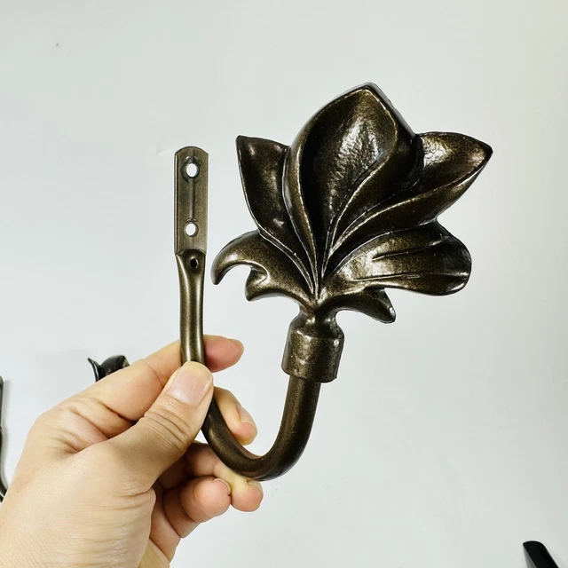 2pc Vintage Style Floral Leaf Design Brass Hook Curtain Holder / Coat Hanger
