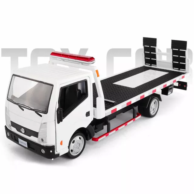 1:32 Nissan Cabstar LKW Autotransporter Die Cast Modellauto Auto Spielzeug Weiß