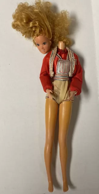 VTG Starr Doll Mattel 1979 Blonde Curly Hair Articulated Hands Dressed Damaged