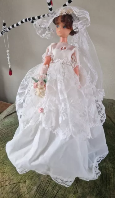 VINTAGE DOLL BARBIE Sindy Type Fashion Doll 11 Tall VGC Fashion