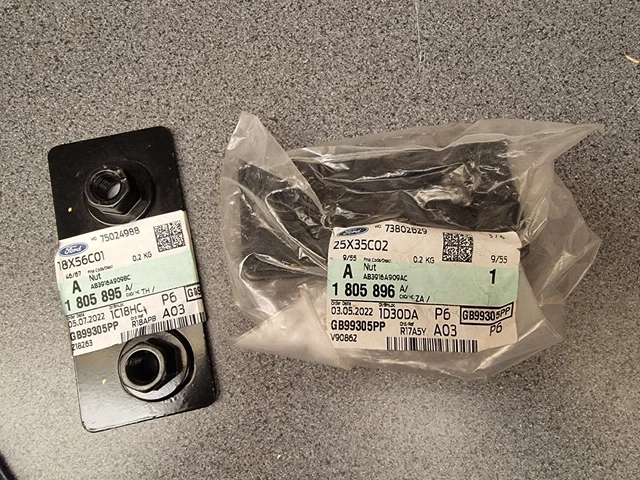 NEW FORD RANGER T6 Rear Tow Bar Nut Plates Brackets - 1805895 1805896 £ ...