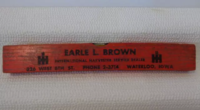 International Harvester IHC Level Earle Brown Dealer Waterloo IA