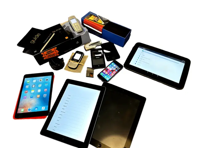 Tech Job Lot iPhone iPad Hudl Nexus Nokia Samsung Spares Or Repairs Or Parts