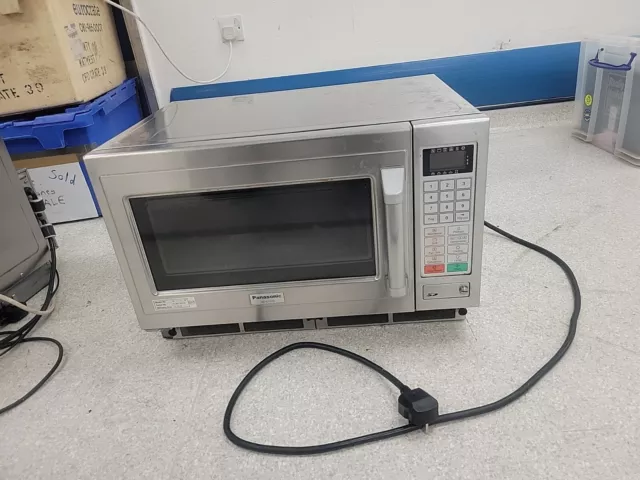 Panasonic NE-C1275  Commercial Combination Microwave Oven --NOT POWERING ON.  