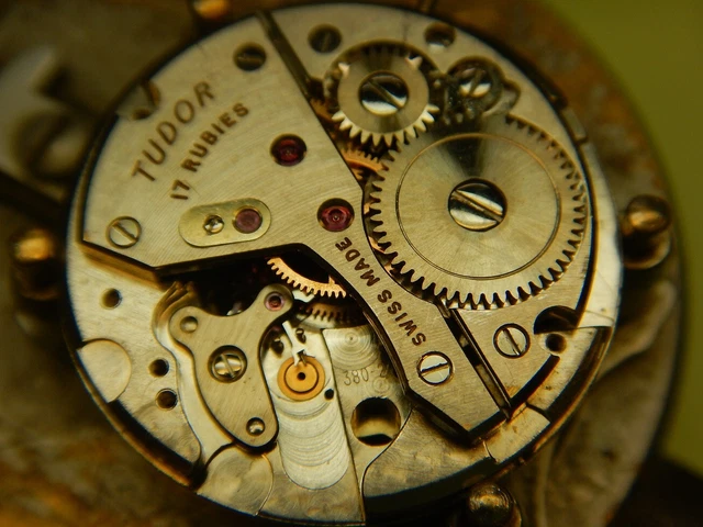 Mouvement Manuel Vintage ARGENT Calibre Peseux P320 - Fonctionne, Peut Nécessiter Révision