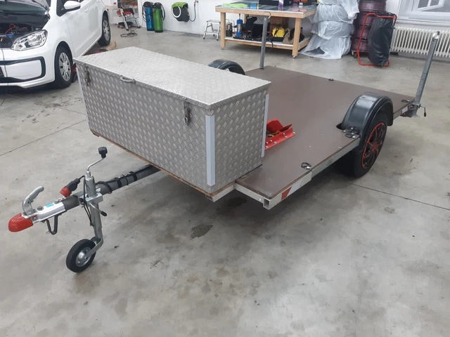 Motorradanhänger, offen mit Box, für 2 Motorräder Motorradanhänger, offen mit Box, für 2 Motorräder