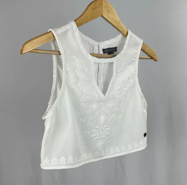 KENDALL & KYLIE Shirt Women's Small White Sleeveless Blouse Cropped V-Neck Polye