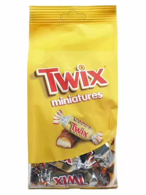 Crispy,Crunchy Twix Miniatures Chocolate With Caramel,220 Grams Pouch,Pack Of 1