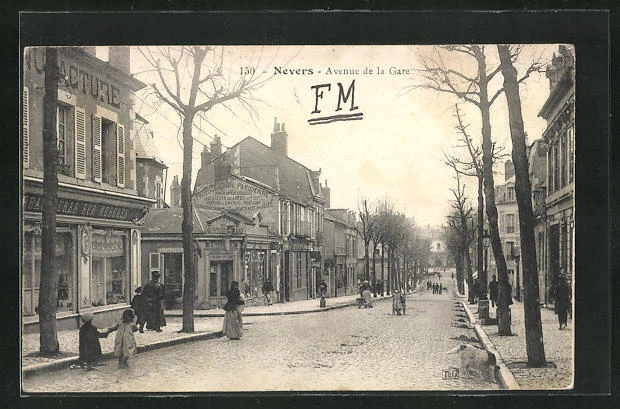 CPA Nevers, Avenue de la Gare 1918