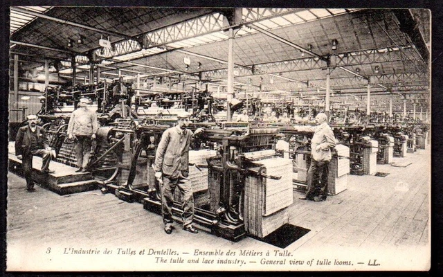 Cpa  --  Industrie Des Tulles Et Dentelles  Ensemble Des Metiers A Tulle . 610.F