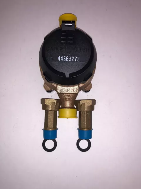 Badger 5/8x3/4 M25 Brass Water Meter With Couplings