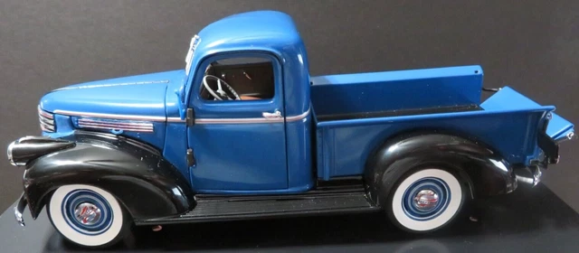 #12 1:24 Danbury Mint 1941 Chevy Pickup Truck WITH DISPLAY CASE