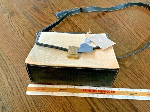 New Jason Wu purse wicker leather belt crossbody shoulder bag woven straw Beachy New Jason Wu purse wicker leather belt crossbody shoulder bag woven straw Beachy