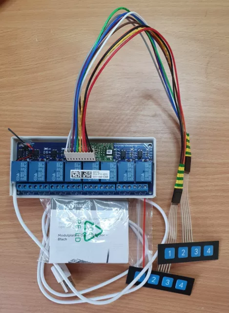 HomeMatic IP Funk 8fach Schaltaktor mit Hutschienenhalterug Und Tastern