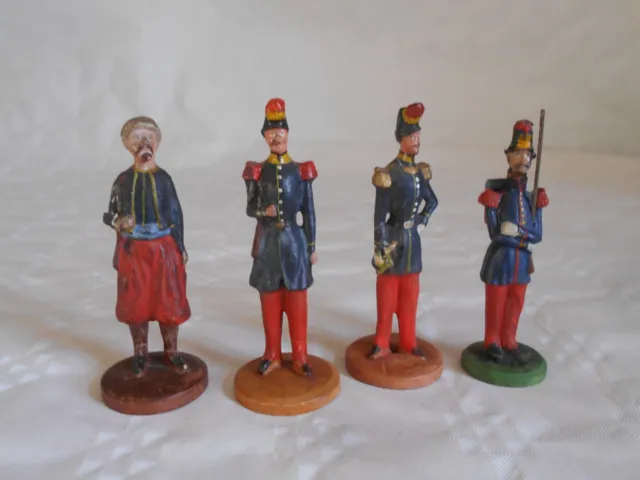 Vintage Wooden Soldiers French 1920s 8.5 cm tall