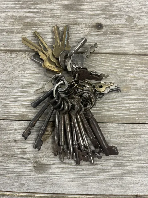 Vintage Keys Lot Skeleton Antique Old Key Lot