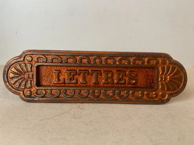 Ancienne Entrée boîte aux lettres en fonte ,estampillée CF ancre Marine