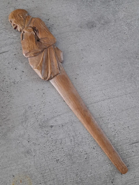 Coupe En Bois Sculpté Art Populaire - Signée, Longueur 27 Cm, état Correct