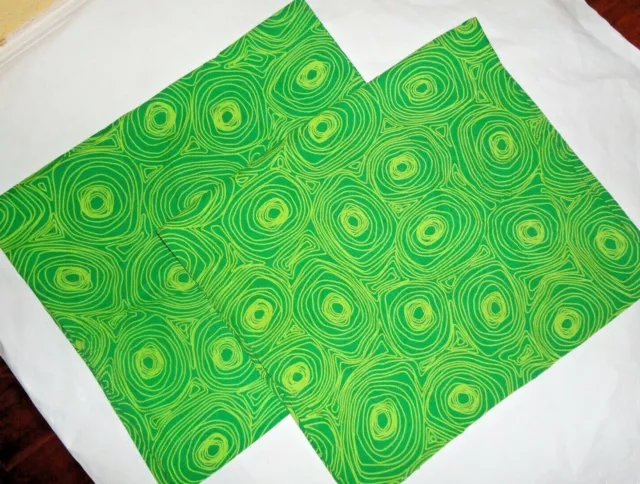IKEA BIBBI SNURR Swirly Swirls Green (2) Standard Pillow Shams