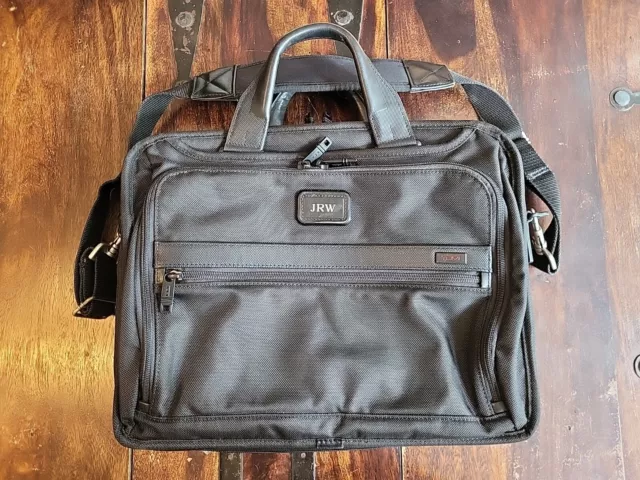 TUMI Alpha 2 15” Laptop Briefcase 26132D2; Excellent Cond; 3rd Party Strap