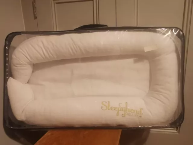 Sleepyhead Deluxe Baby Sleep Pod. Great Condition. Plus Working Case.