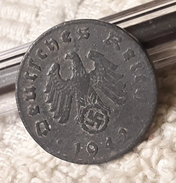 German 1 Reichspfennig ~ Germany ~ WW2 1pf, Heavily Circulated With Damage